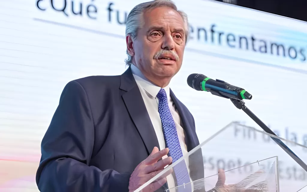 Alberto Fernández