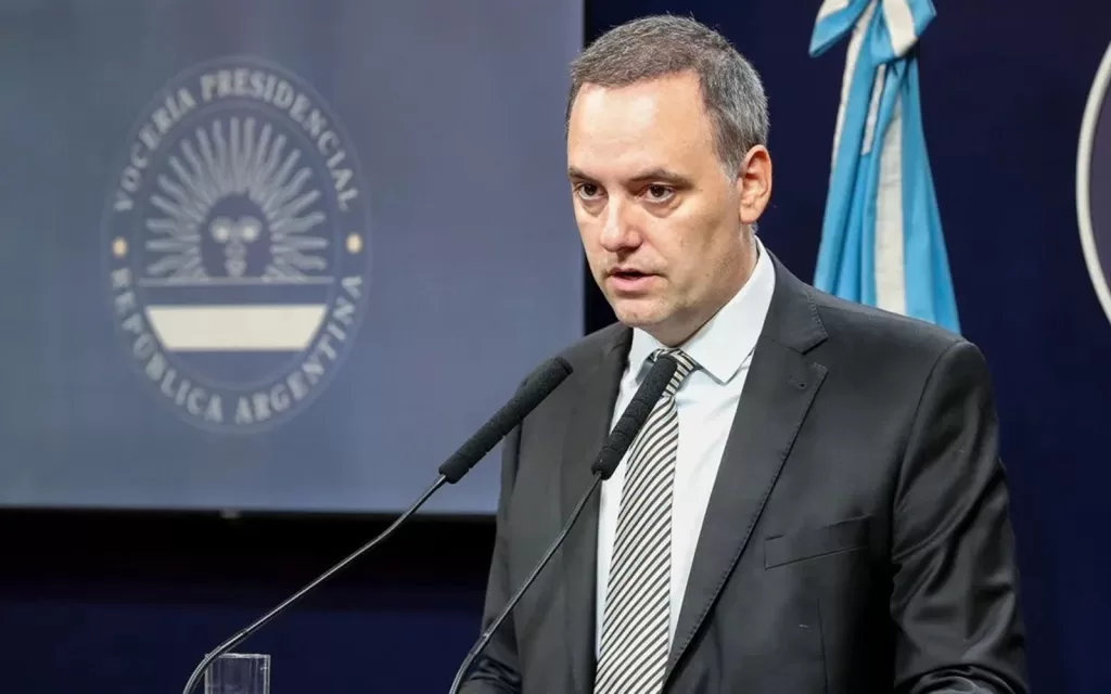Manuel Adorni