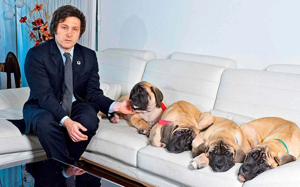 Milei y sus perros