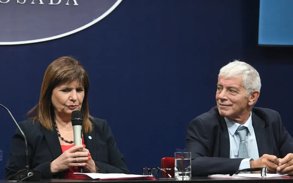 bullrich y cuneo libarona