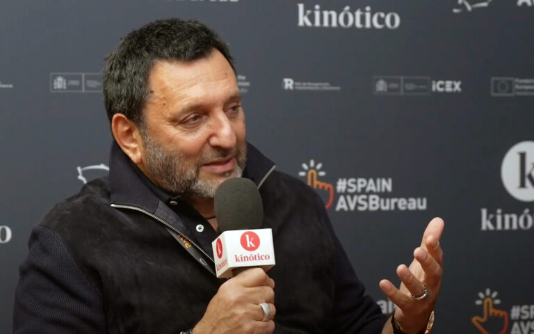 Gabriel Hochbaum Radio Con Vos
