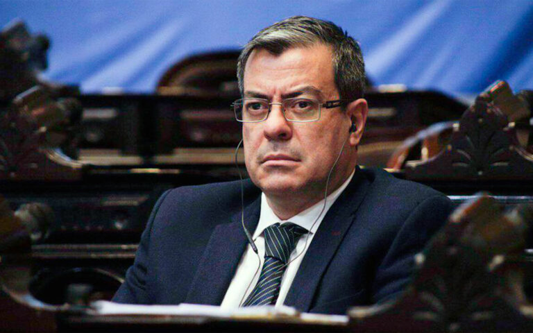 Germán Martínez Constitución
