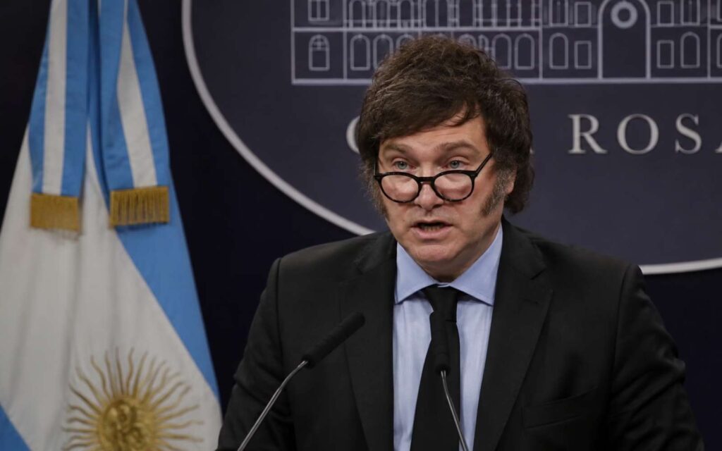 Javier Milei en conferencia de prensa.