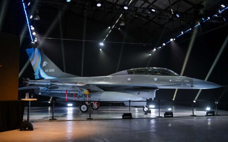 Los F-16 llegarán en septiembre 2026 a la Argentina.