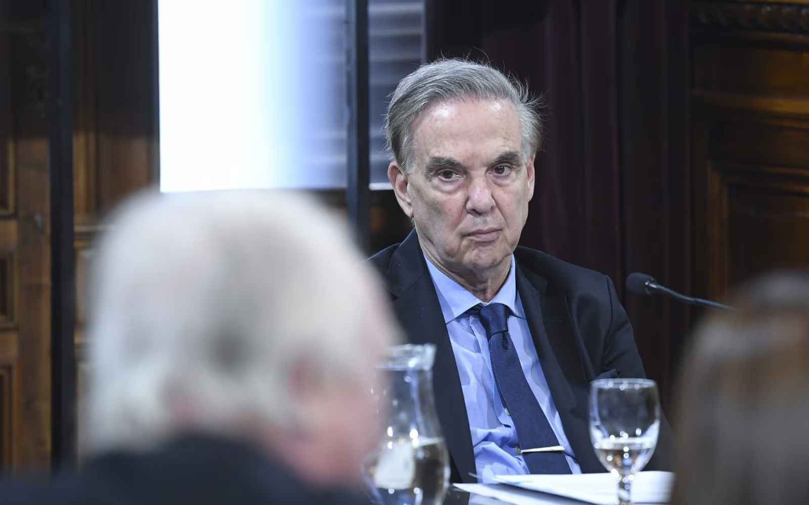 El diputado Miguel Ángel Pichetto impulsa un monotributo laboral para simplificar la registración de personal en microempresas y pequeñas empresas.
