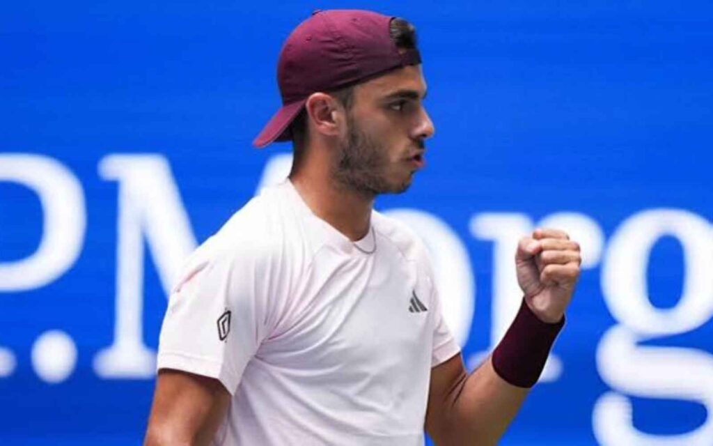 Francisco Cerúndolo debutó con un triunfo en el ATP de Bruselas.