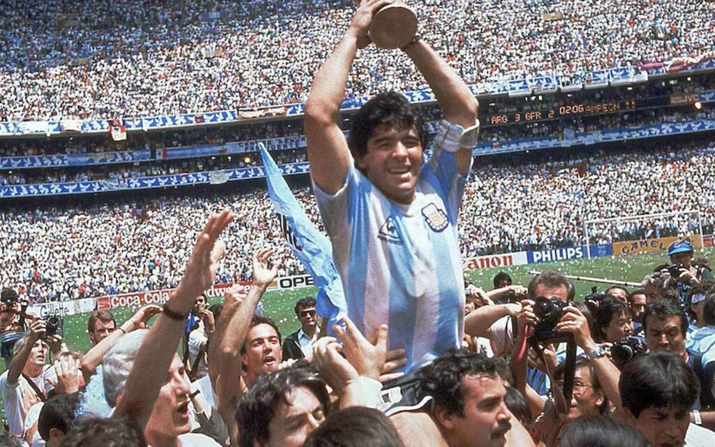 91 partidos, 34 goles, una Copa del Mundo y un gol que paró el planeta.
